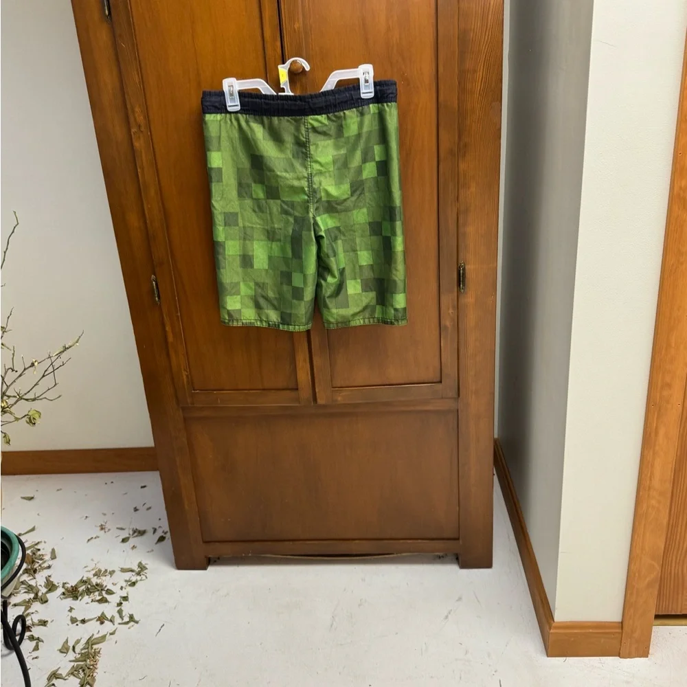 MINECRAFT boys large Green Pixelated Swim Shorts